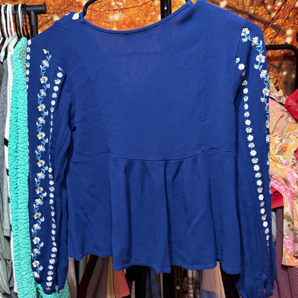 Altar’d State Small Navy Embroidered Boho Blouse Long Sleeve Floral Tie Front - Picture 2 of 3